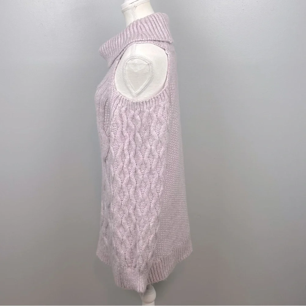 Pilcro lavender open shoulder chunky knit turtleneck sweater, small.